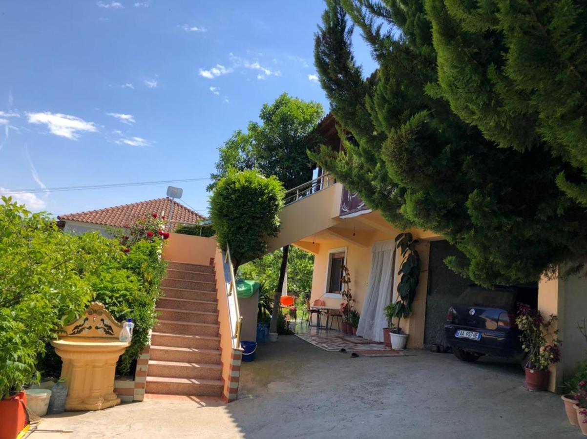Villa Mukaj Fratar Екстериор снимка